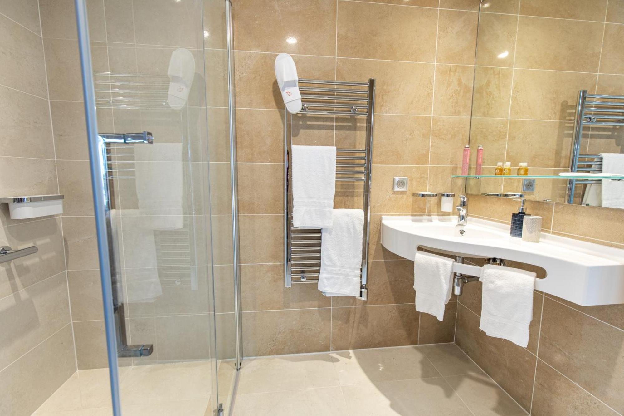 Aparthotel Zenao Fréjus Zewnętrze zdjęcie