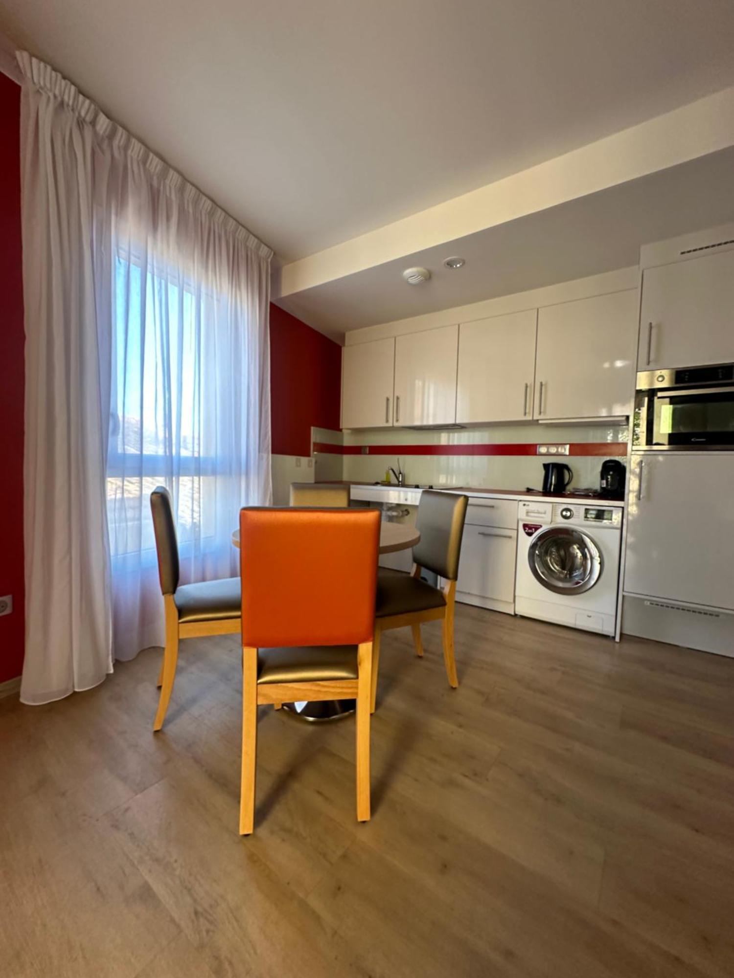 Aparthotel Zenao Fréjus Zewnętrze zdjęcie